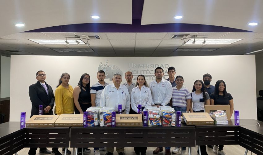 Entrega de Becas de Excelencia a los Alumnos de Mejor Promedio de Generación al Egresar de su IEMS