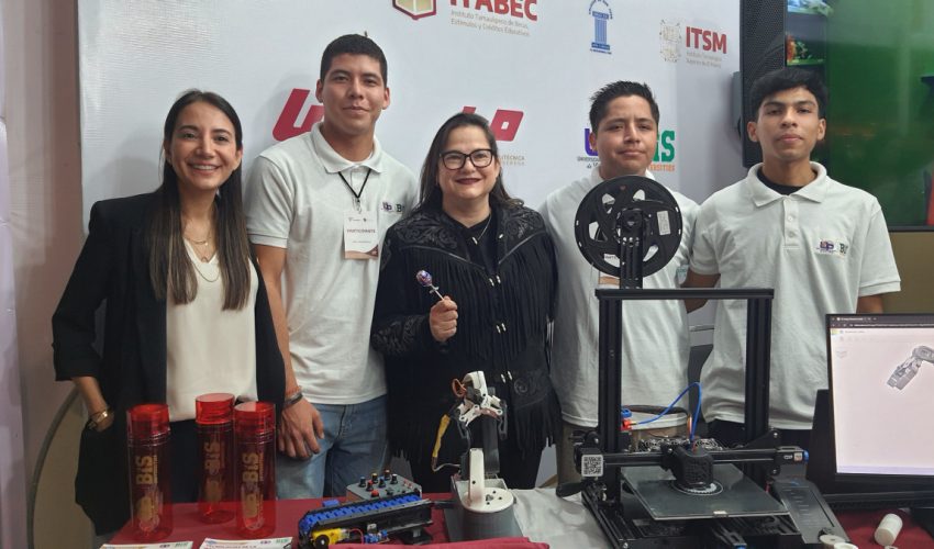 Visitan el Gobernador del Estado y la Secretaria de la SET el stand de la Universidad Politécnica de Victoria en la Feria Tamaulipas 2024