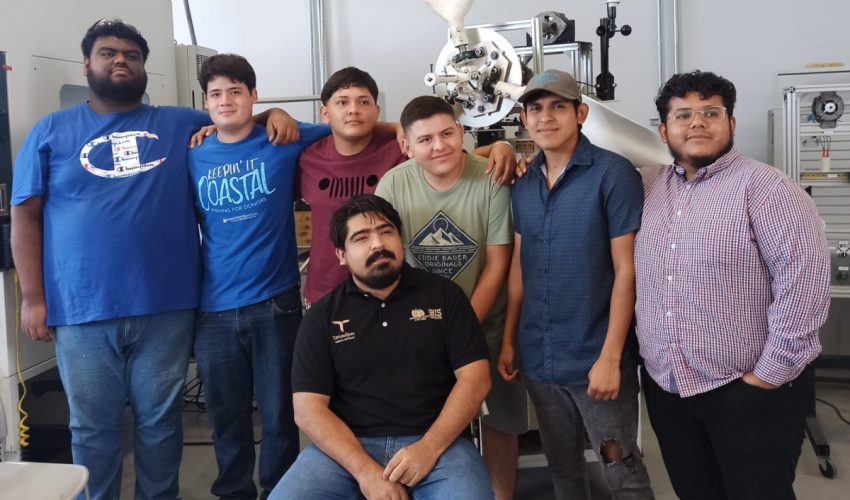 Docente de la UPV es Galardonado con el Premio Estatal de la Juventud en Ciencia y Tecnología