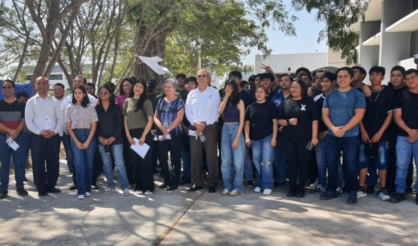 Con todo éxito se realizó la actividad de “Mantenimiento Rosa” donde estudiantes de ISA dieron servicio a diversos vehículos