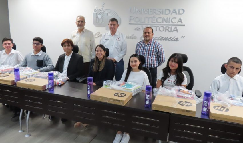 La UPV hizo entrega de las Becas de Excelencia a las y los mejores estudiantes de nuevo ingreso