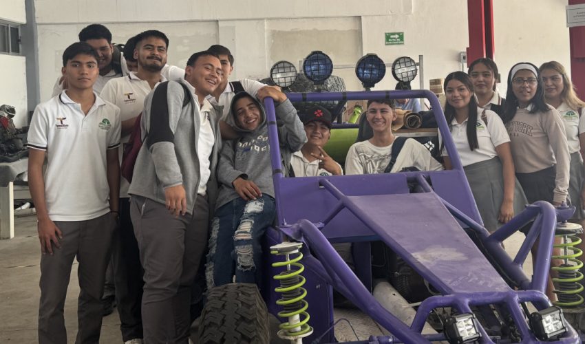 Participa la UPV en la Feria Vocacional del COBAT 05 y se confirma el creciente interés de las y los alumnos de los CEMSADETS por nuestra Oferta Académica