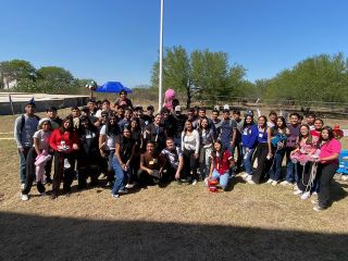 Convergen dos programas académicos de la UPV al realizar el ejercicio «El comercio a través del mundo»