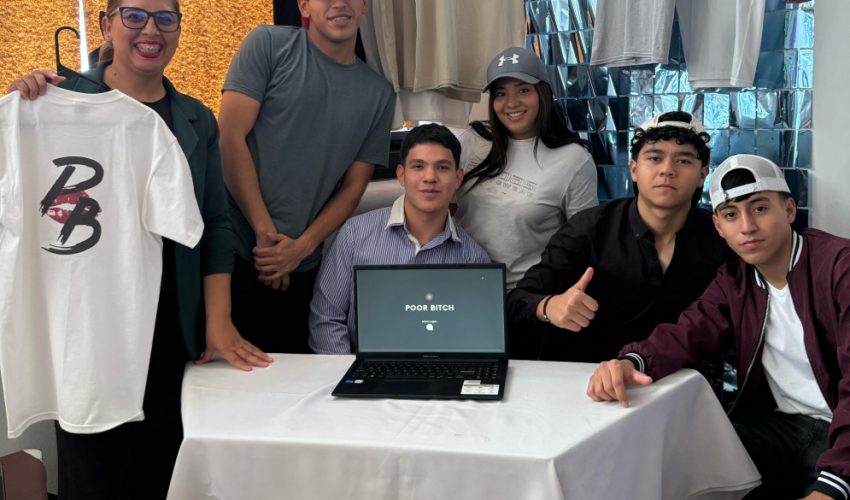 Estudiantes de LA realizan el evento denominado “Entrega de Proyectos Finales, Marco Legal de las Organizaciones”