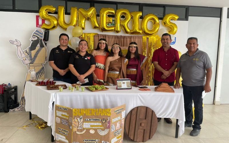 De gran éxito la Exposición Final del cuatrimestre mayo-agosto de LCIA con el tema “Introducción a la Economía a través del tiempo»